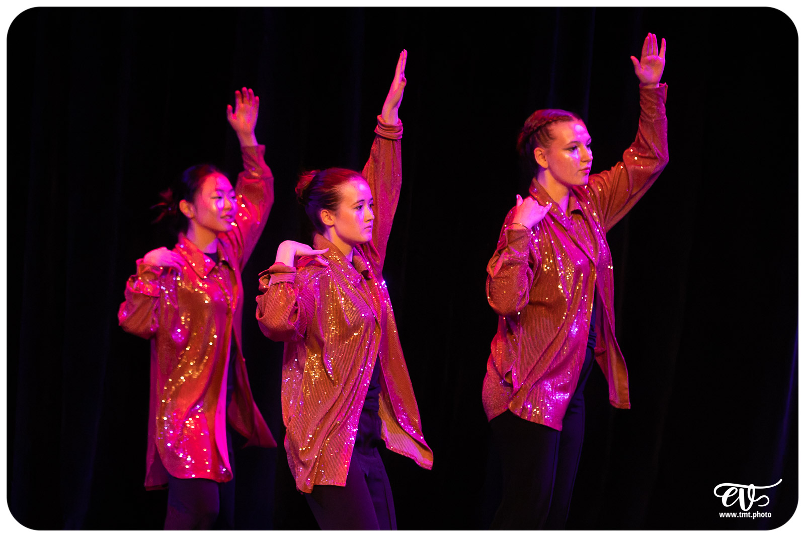 ECOLE DE DANSE CÉCILE ADAMOW
